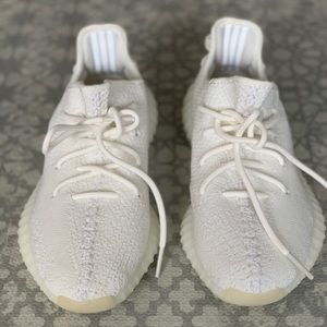 YEEZY BOOST 350 V2